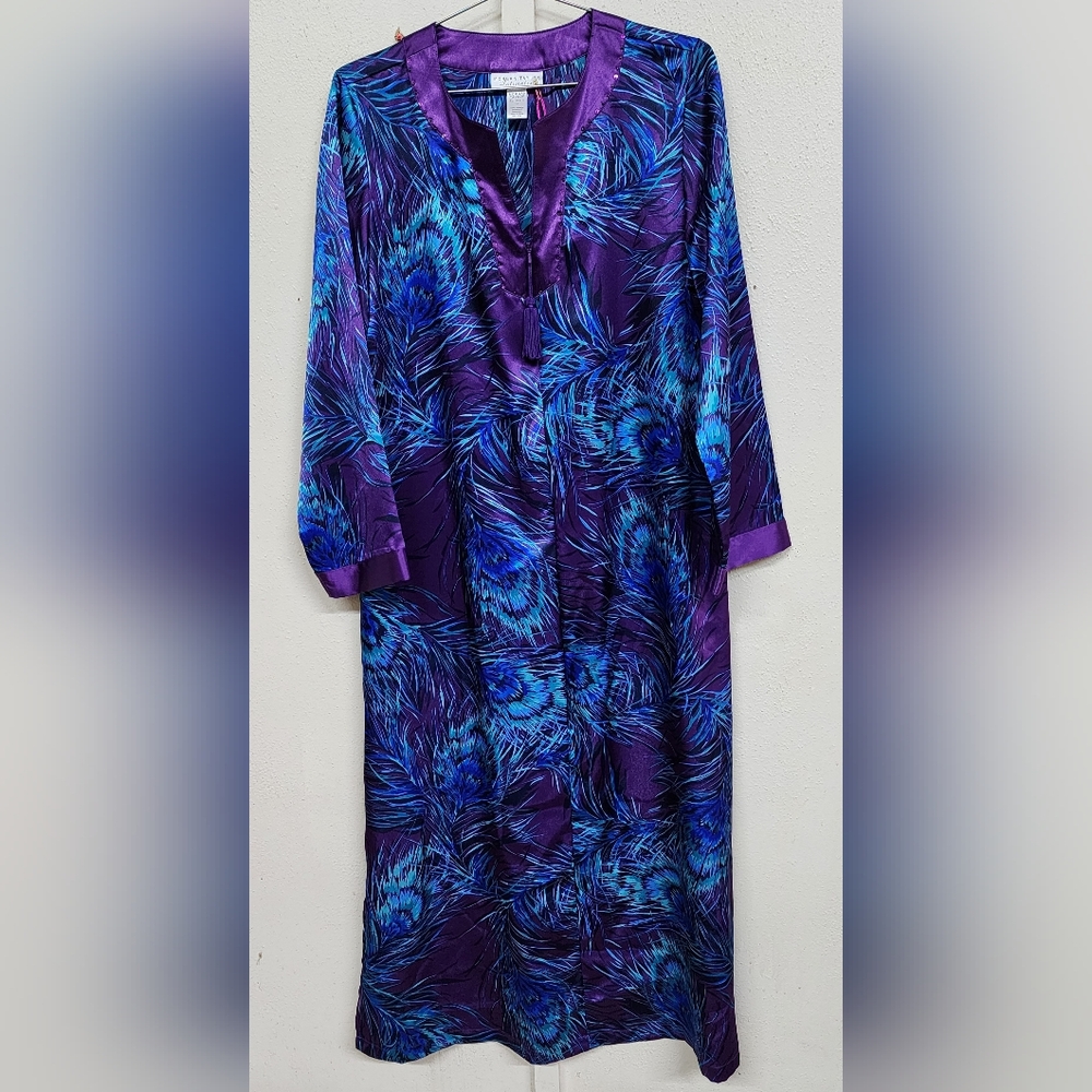Purple and blue Morgan Taylor Intimates robe.  Medium